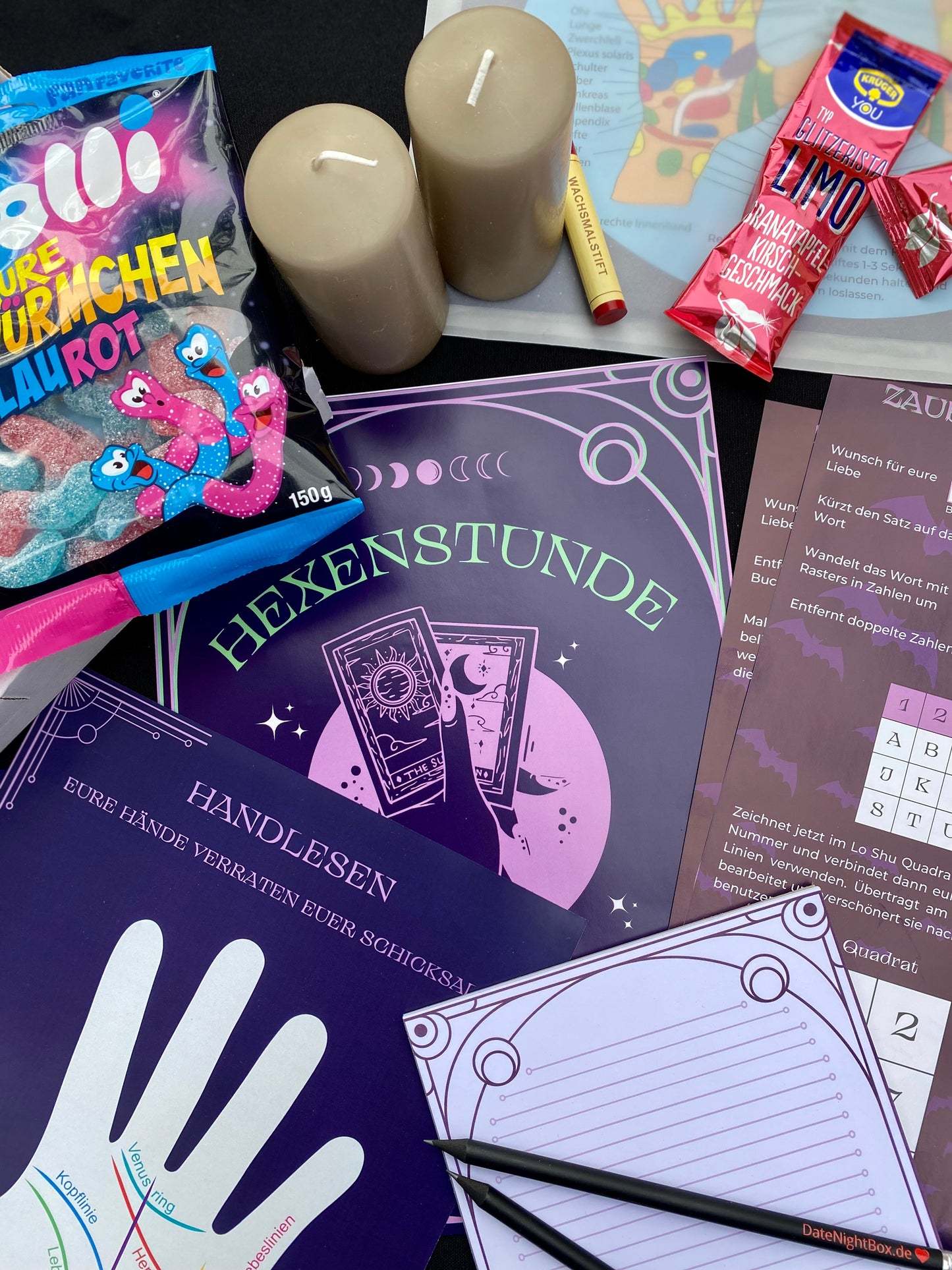 Das perfekte Halloween Bundle - die Hexenstunde DateNightBox und der Halloween Countdownkalender